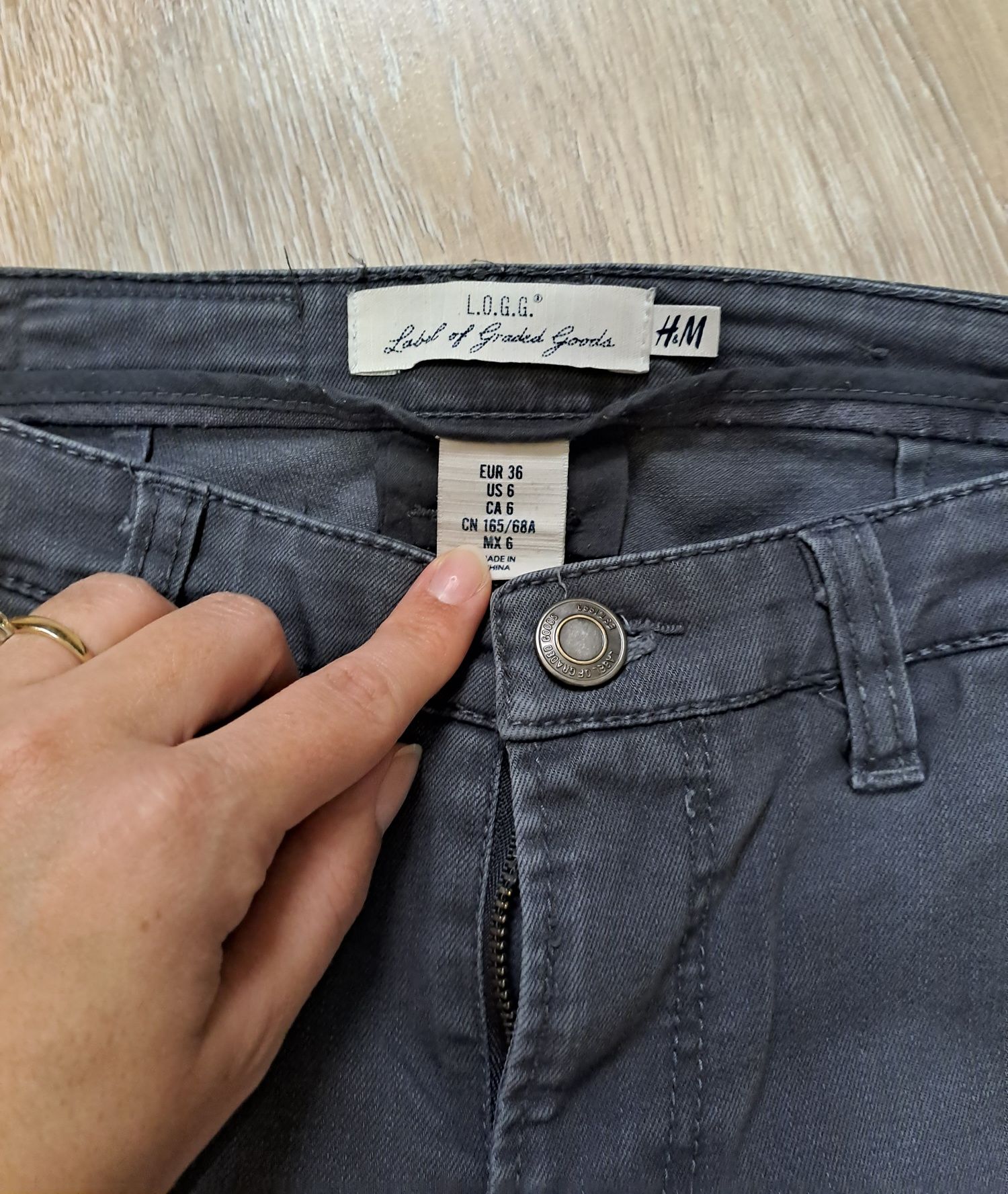 Grafitowe jeansy rurki H&M 36 S bawełna