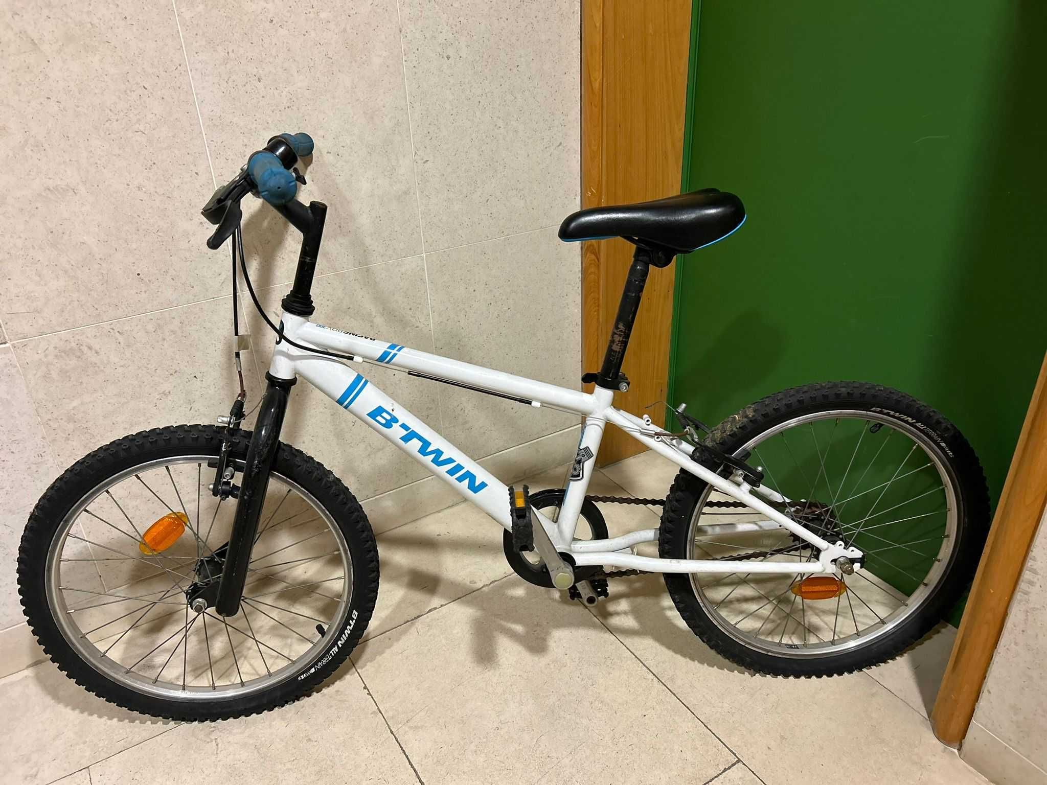 Bicicleta para passeios felizes