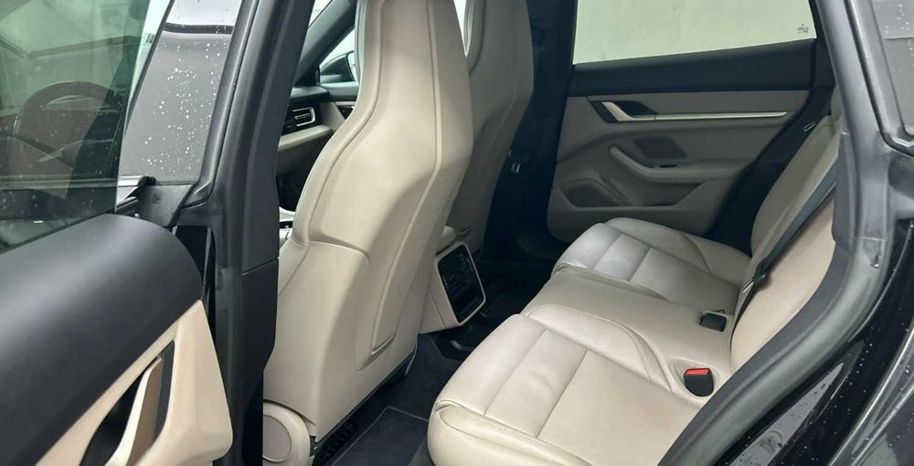 Porsche Taycan Sport Tourismo 90kwh -Reservado-