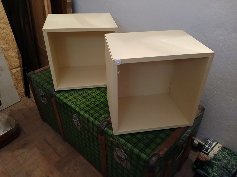 Dois cubos estante ikea
