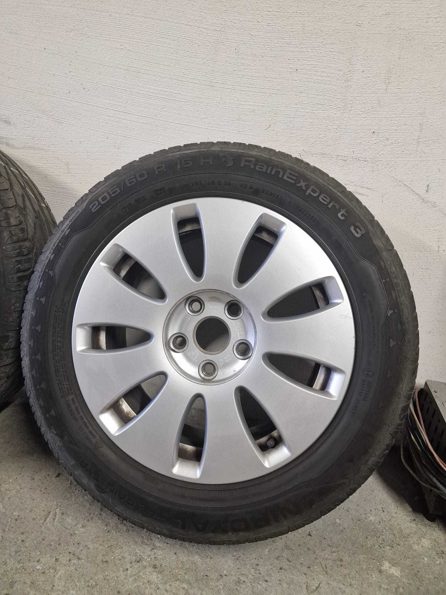 Felgi Audi OE 205/60 r16 5x112 opony Uniroyal
