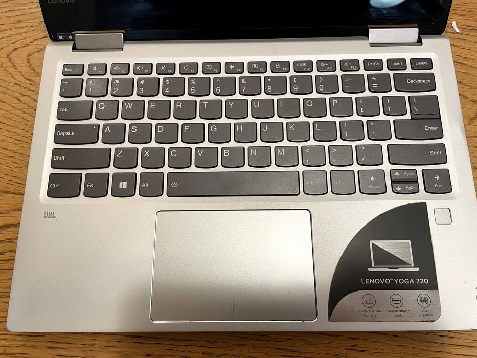 Laptop Lenovo YOGA 720 - uszkodzony, i5-8250U, 256GB SSD, 8GB RAM