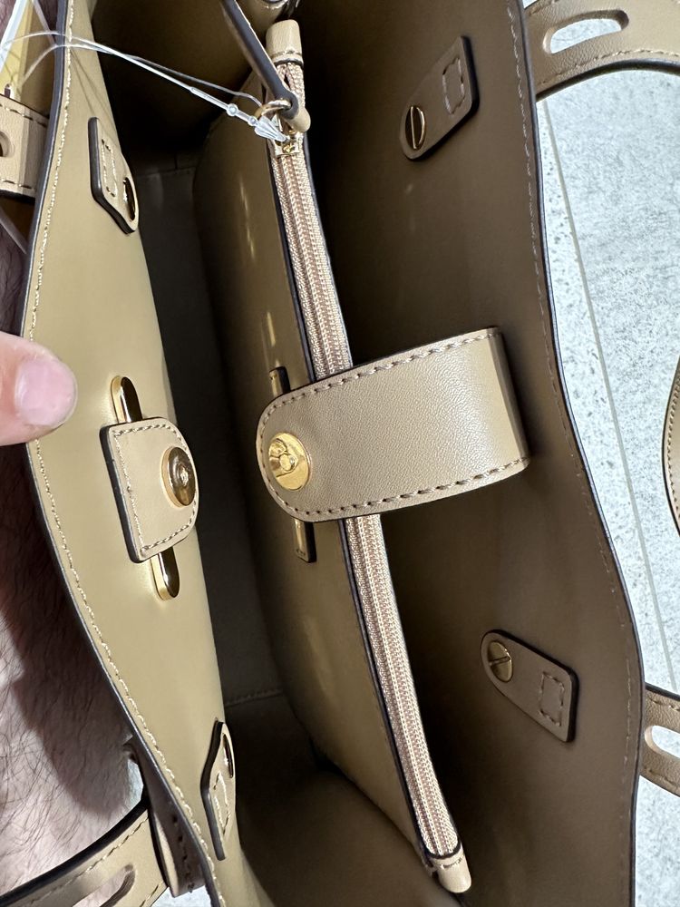 Оригінал Сумочка Michael Kors MEL SM Tote Camel ШКІРА світло коричнева