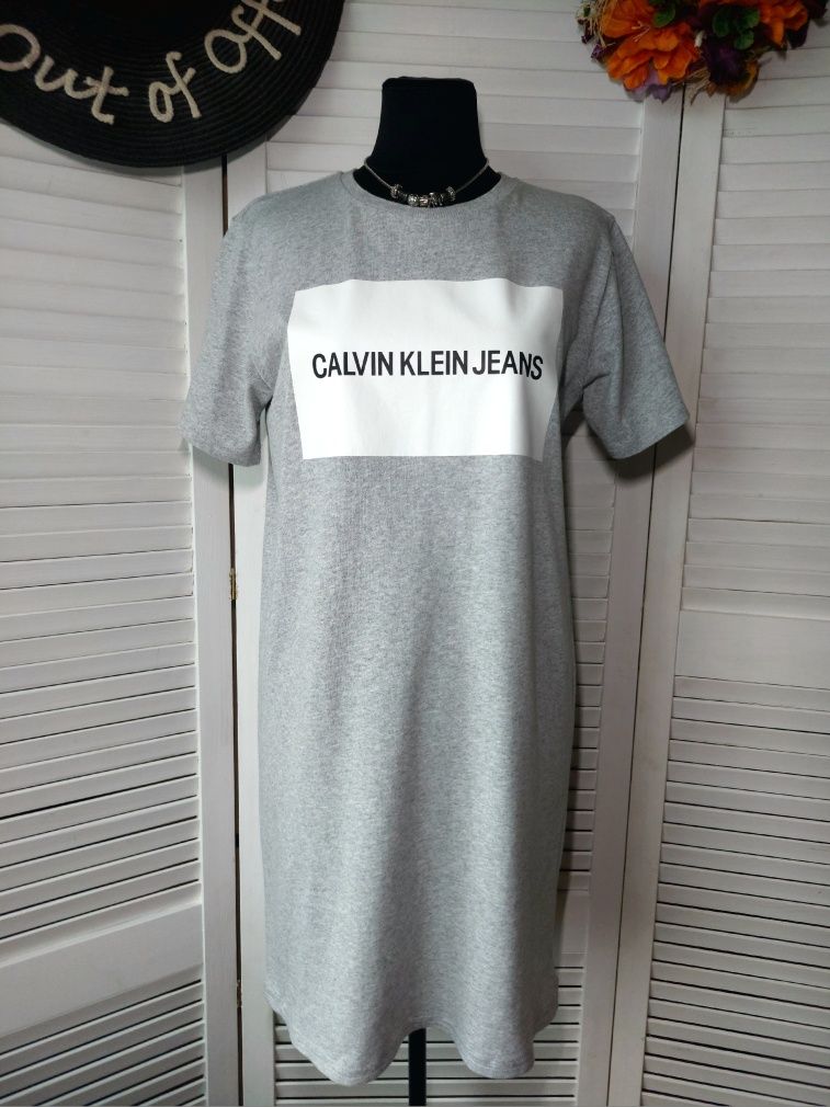 Платье футболка серое с логотипом s-m от CALVIN KLEIN JEANS