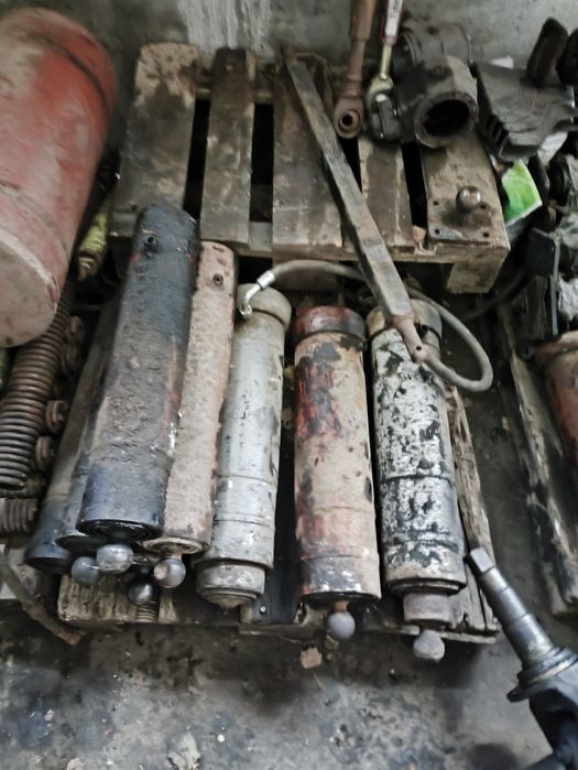 Гідроциліндри 2птс4, 1птс9, саз, газ, камаз