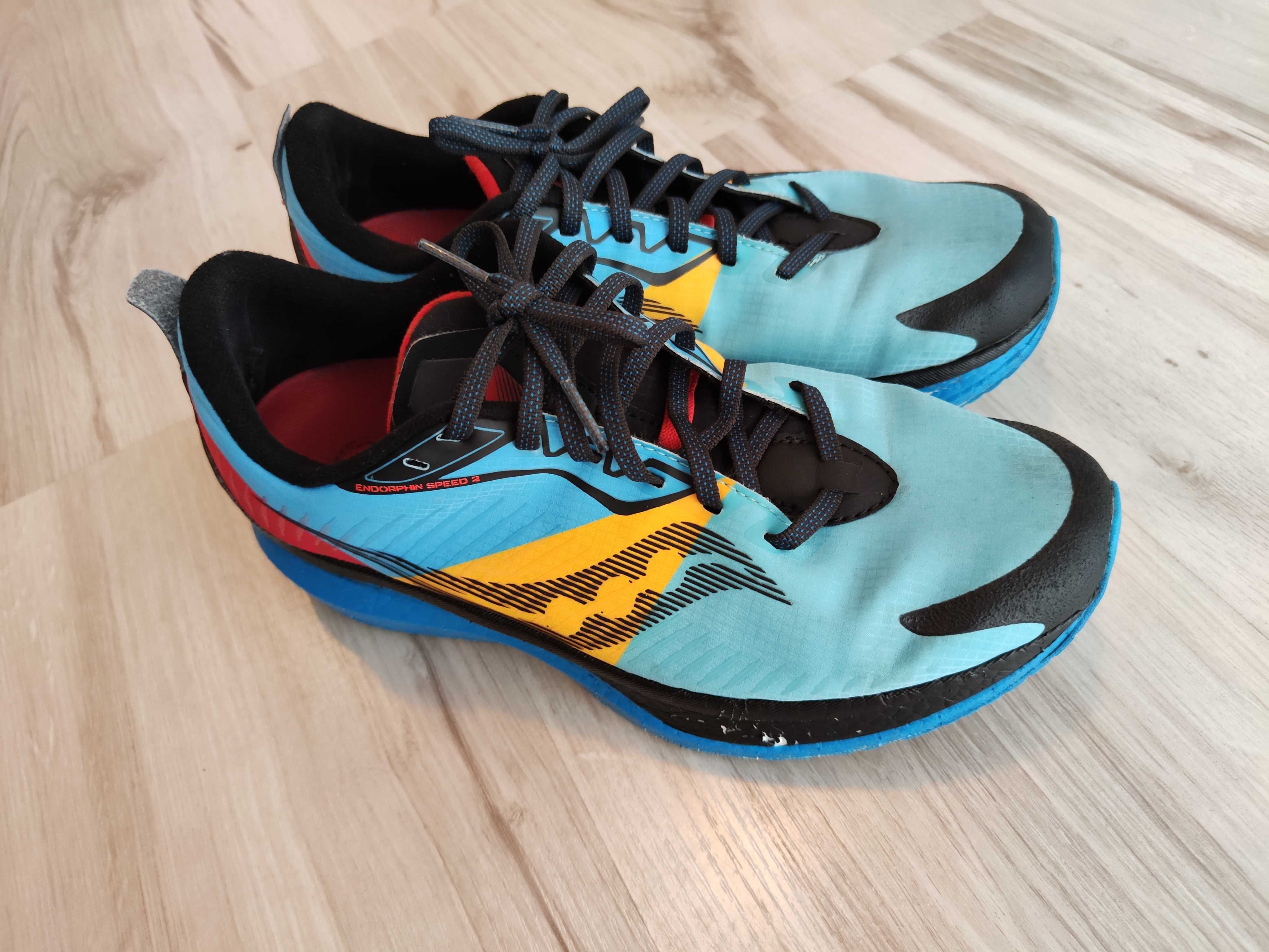 Saucony Endorphin Speed Runshield, rozmiar 41