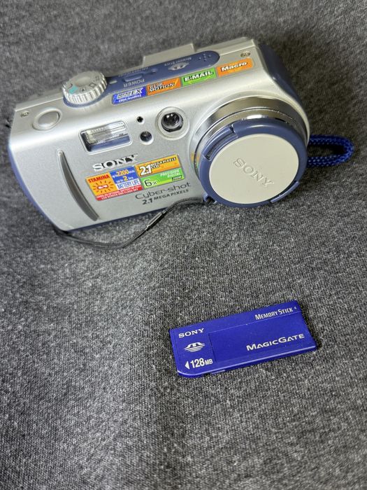 Sony CyberShot DSC-P50 – Klasyczny aparat cyfrowy z duszą lat 2000!