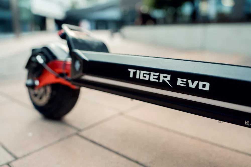 Wodoodporna hulajnoga elektryczna Hiley Tiger EVO GTR - Flame Red IPX7