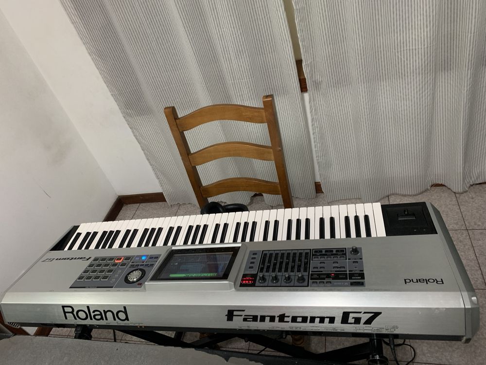 Roland Fantom G7 + Saco de transporte