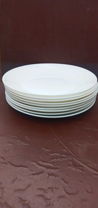 Тарелка белая Luminarc Люминарк