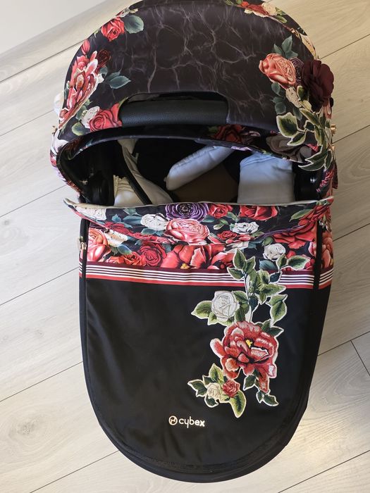 Cybex Priam(ePriam) Dark Blossom