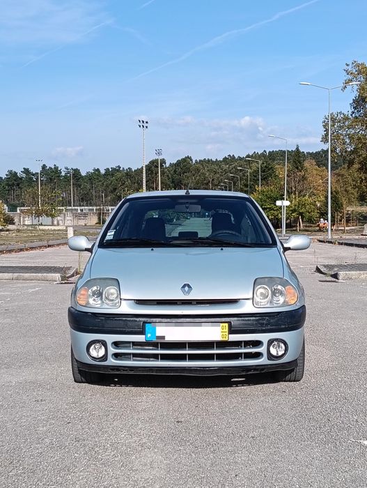Renault Clio 1.4 16v  VERSÃO TECH RUN