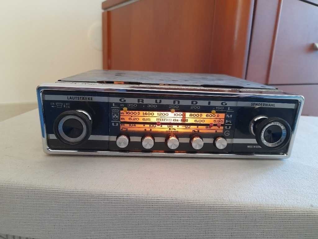 Zabytkowe radio Grundig Luxemburg Mercedes w115 w114 r107