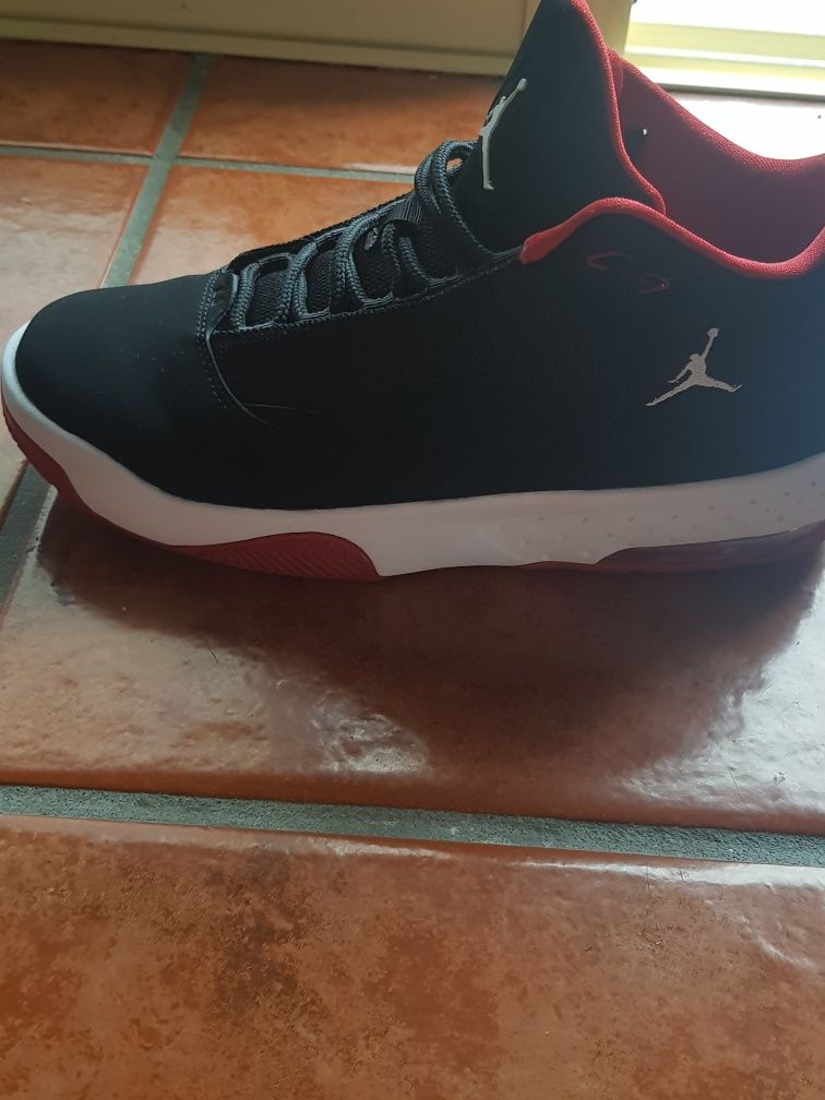 Jordan Max Aura 2