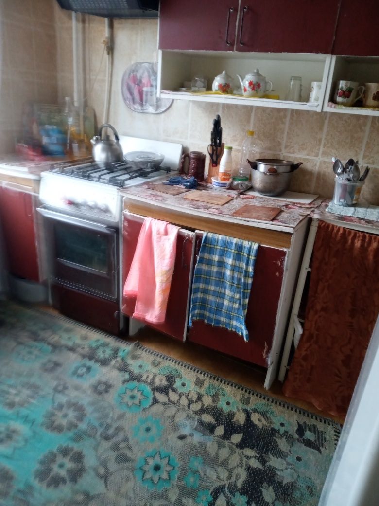 Здам кімнату в квартирі для 1-2 хлопців в р-ні Буд. Офіцерів.