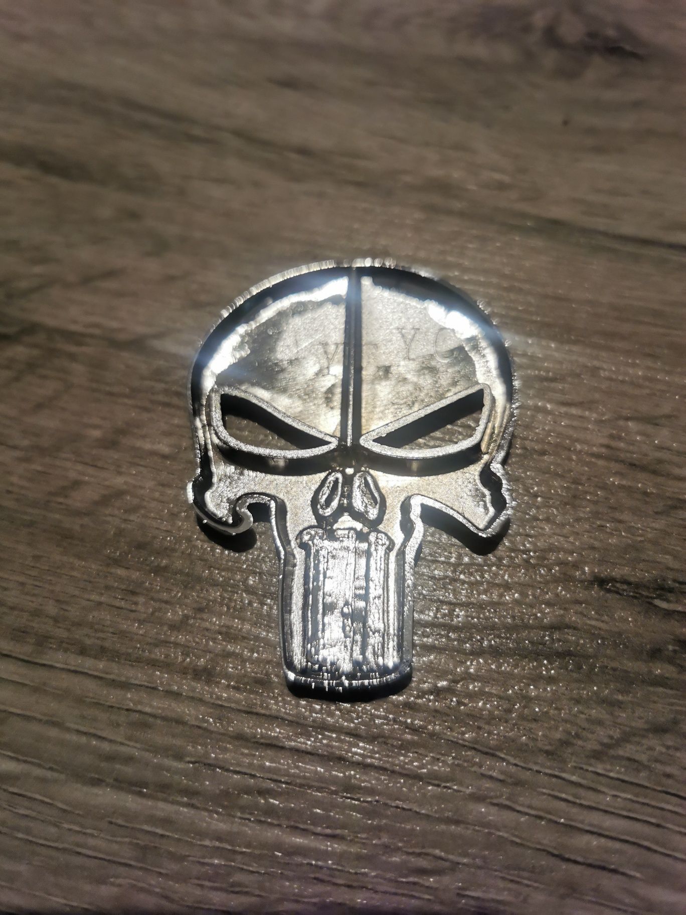 Harley Davidson czacha emblemat chrom czaszka kufer