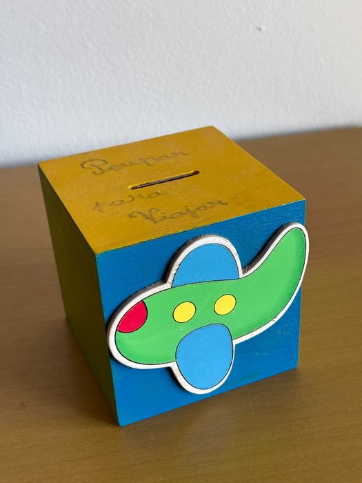 Mealheiro de criança colorido "Poupar para viajar"