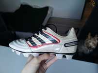 buty piłkarskie/ korki adidas predator białe
