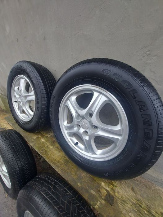 Продам легкосплавні диски на Mitsubishi Outlander
