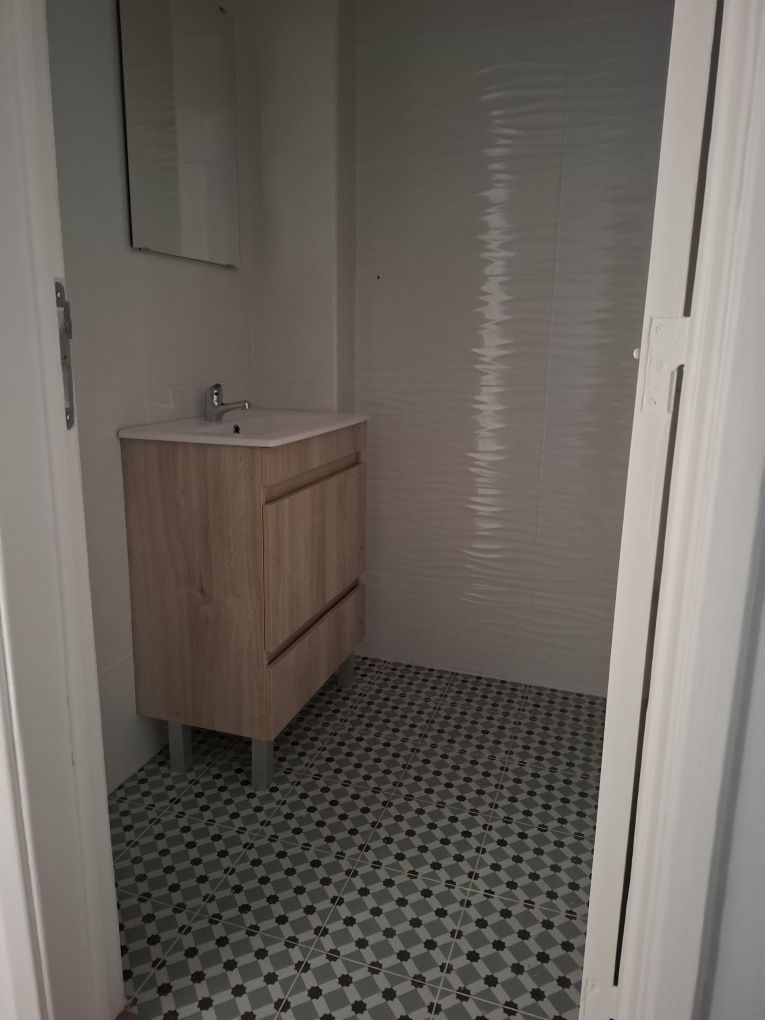 Quarto individual, na Alta de Lisboa junto ao Leroy Merlin