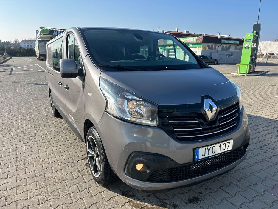 Renault Trafic Ładny Długi dubel kabina
