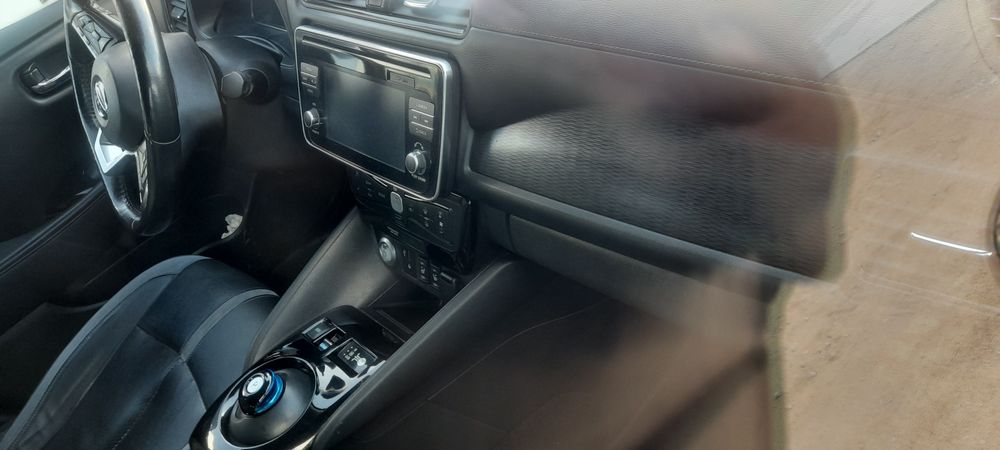 Nissan leaf eletrico 40kw troco