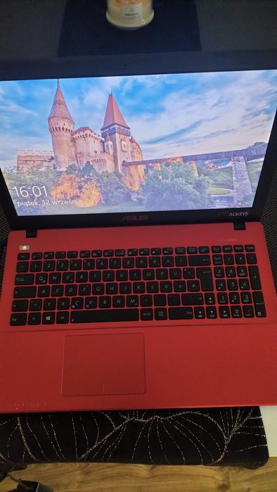 Laptopy Asus i7 15.6 cala