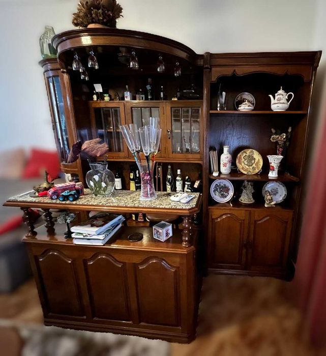 Movel (Estante/Bar) em Madeira