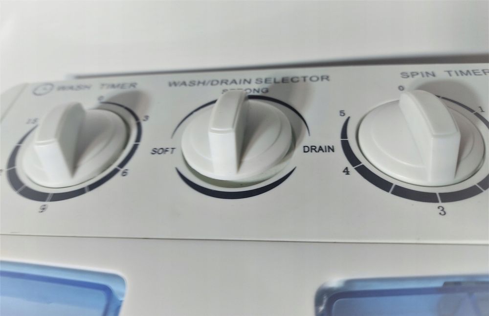 Pralko wirowka kempingowa , wsad 2 kg , moc pralki: 250W / moc wirówki