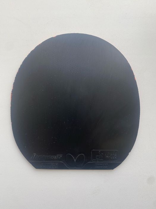 Накладка Butterfly Dignics 05 червона та чорна