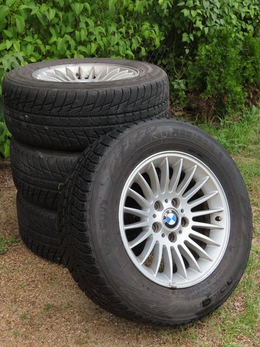 felgi E38 Styling 61 + opony zimowe Nokian WR SUV3