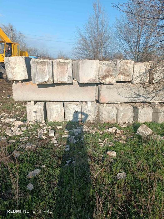Продам  блоки фундаментные