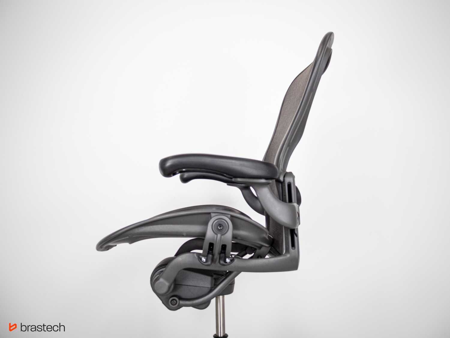 Fotel biurowy Herman Miller Aeron Classic rozmiar C odnowiony