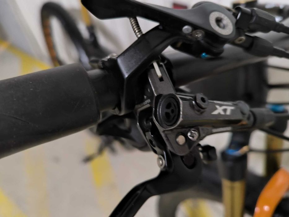 Bicicleta Cube AMD TEAM Edition
