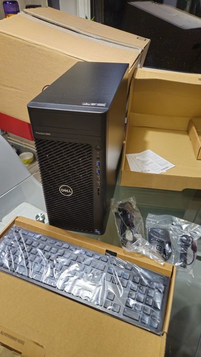 Komputer stacjonarnyDell Precision 3680 Tower i7 /32GB/1TB SSD/ Win 11