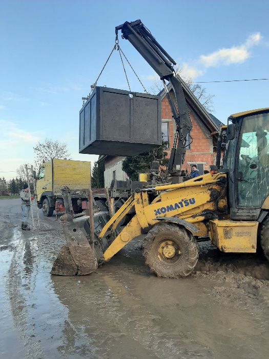 Zamiatarka szczotka podlewanie mechaniczne plac budowy drogi wywrotka