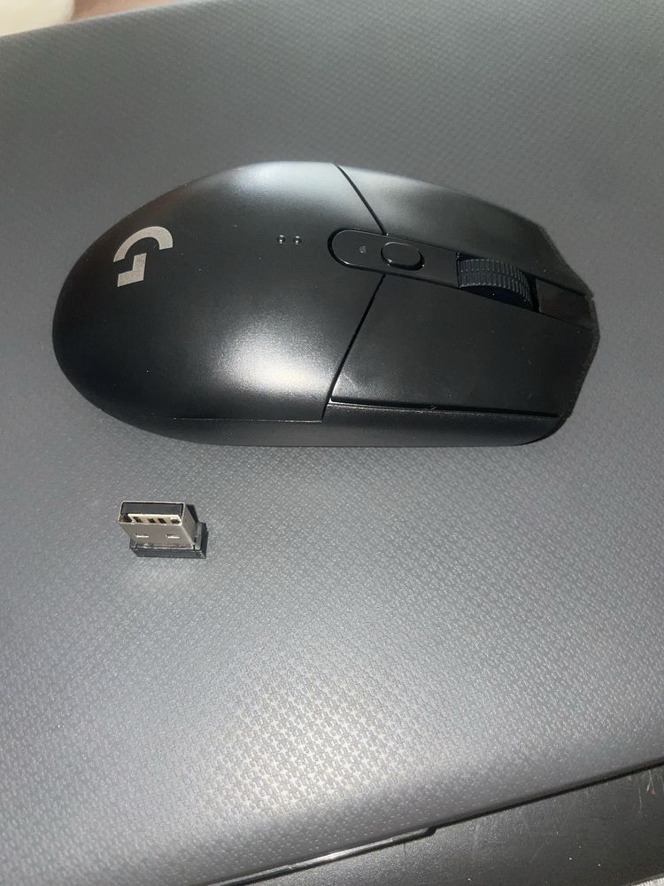 Rato Logitech g304