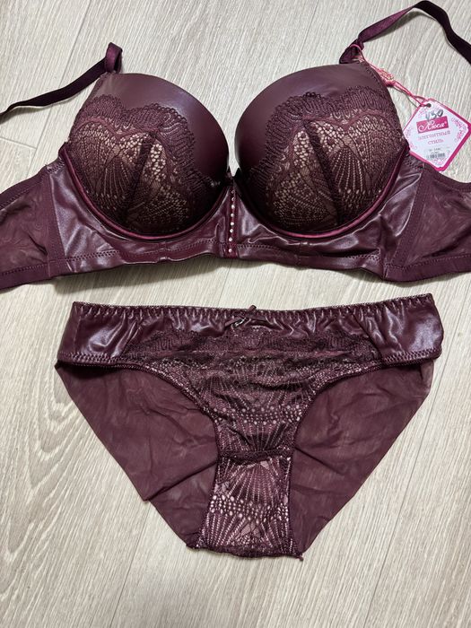 Продам комплект Люся 80,85,90С