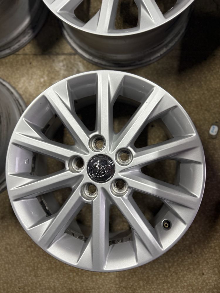 Диски оригинал Toyota Camry avensis Corolla auris rav4 5-114,3 r16