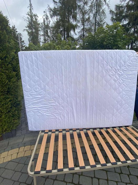 Materac piankowy 140x200x26