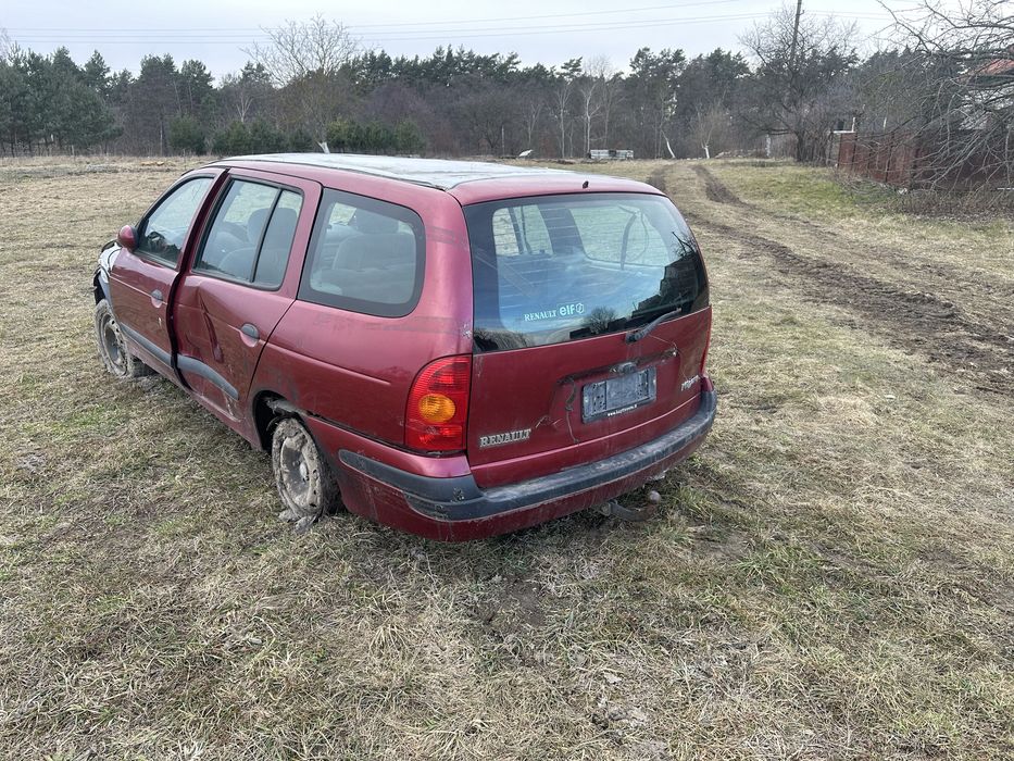 Renault Megane 2001 рік 1.9 дизель dci F9Q