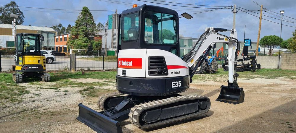 Mini giratoria BOBCAT E35 - 3.500kg