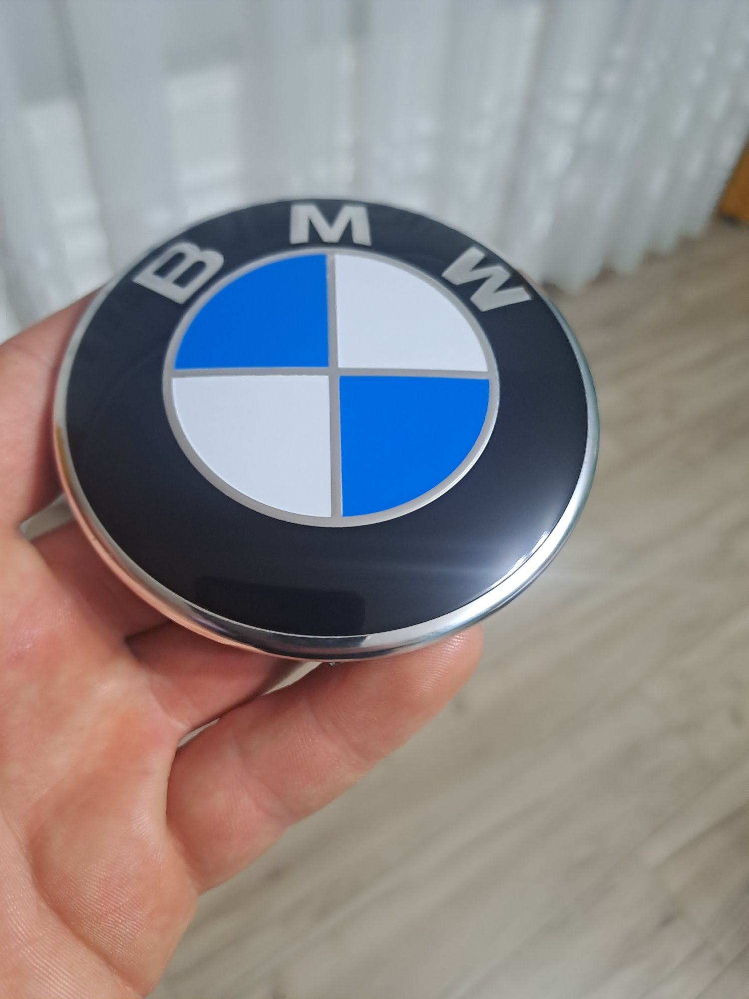 Emblematy znaczek BMW 82mm, 74mm komplet przód + tył E46, E39