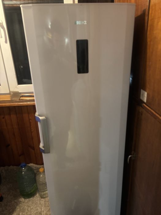 Морозилка Beko нова