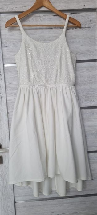 Sukienka biała na ramionczkach. r.164