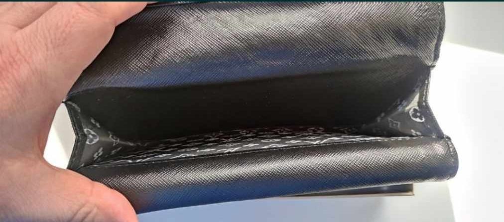 Damski portfel Louis Vuitton w pudelku