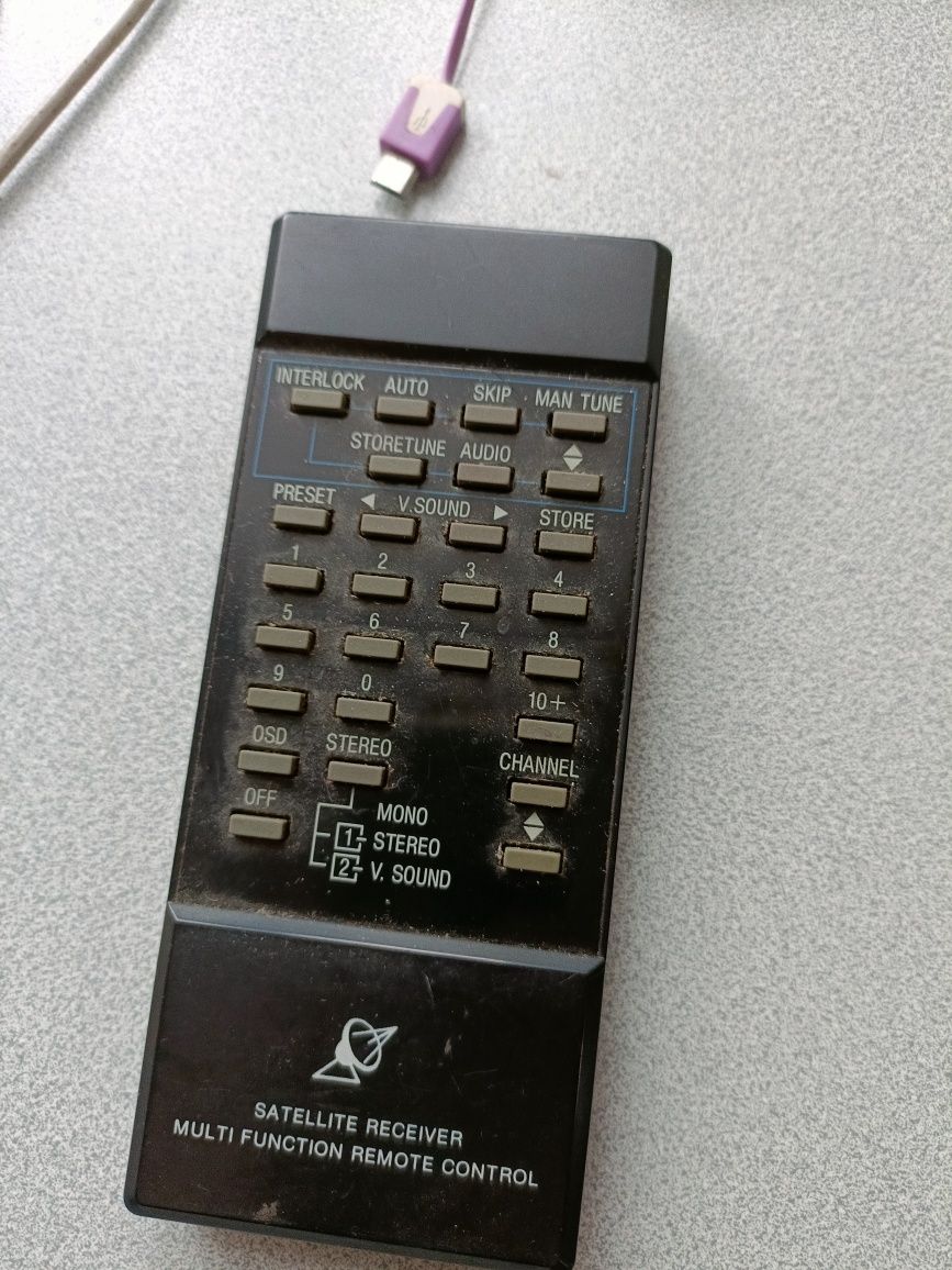 Stary pilot multi function zabytek