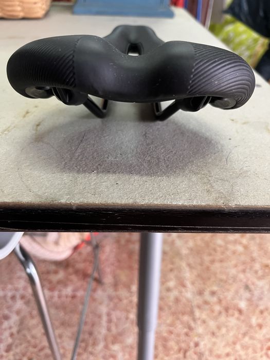 Assento novo para bicicleta de montanha