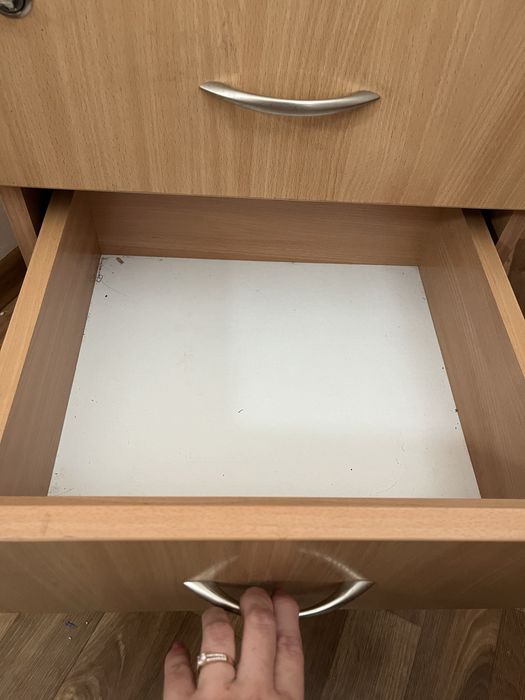 Тумба на колесах, тумбочка