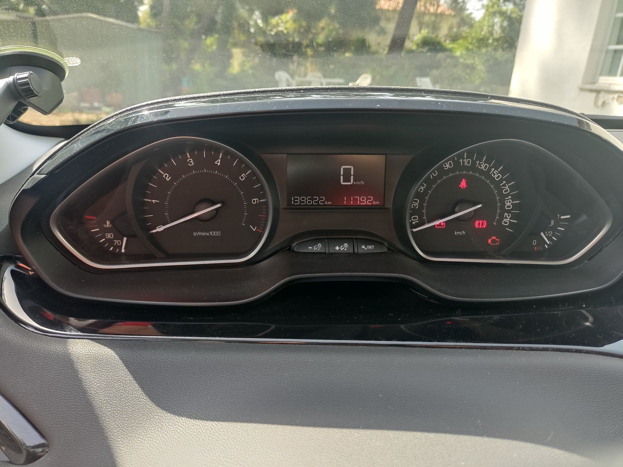 Peugeot 208 1.2 Gasolina